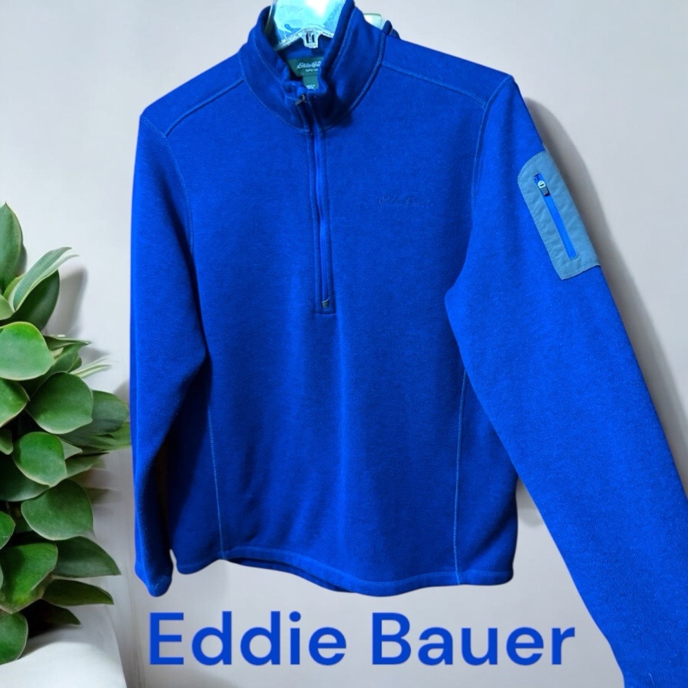 Eddie Bauer-Men’s 1/4 zip sweater/fleece. Royal blue.  Zip shoulder pocket. EUC!